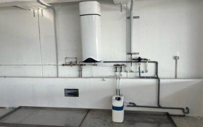 Installazione accumulo acqua sanitaria, addolcitore con filtro, e gruppo di rimpianto impianti #idrotek #impiantiidraulici #h2o